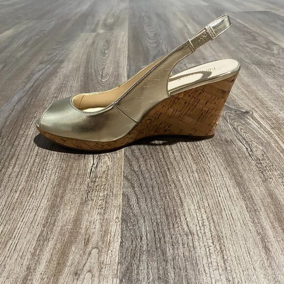 Nine West Gold Slingback Peep Toe Wedged Heels - Picture 3 of 3